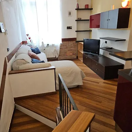 Apartment Nel Vicolo Nascosto Legnano
